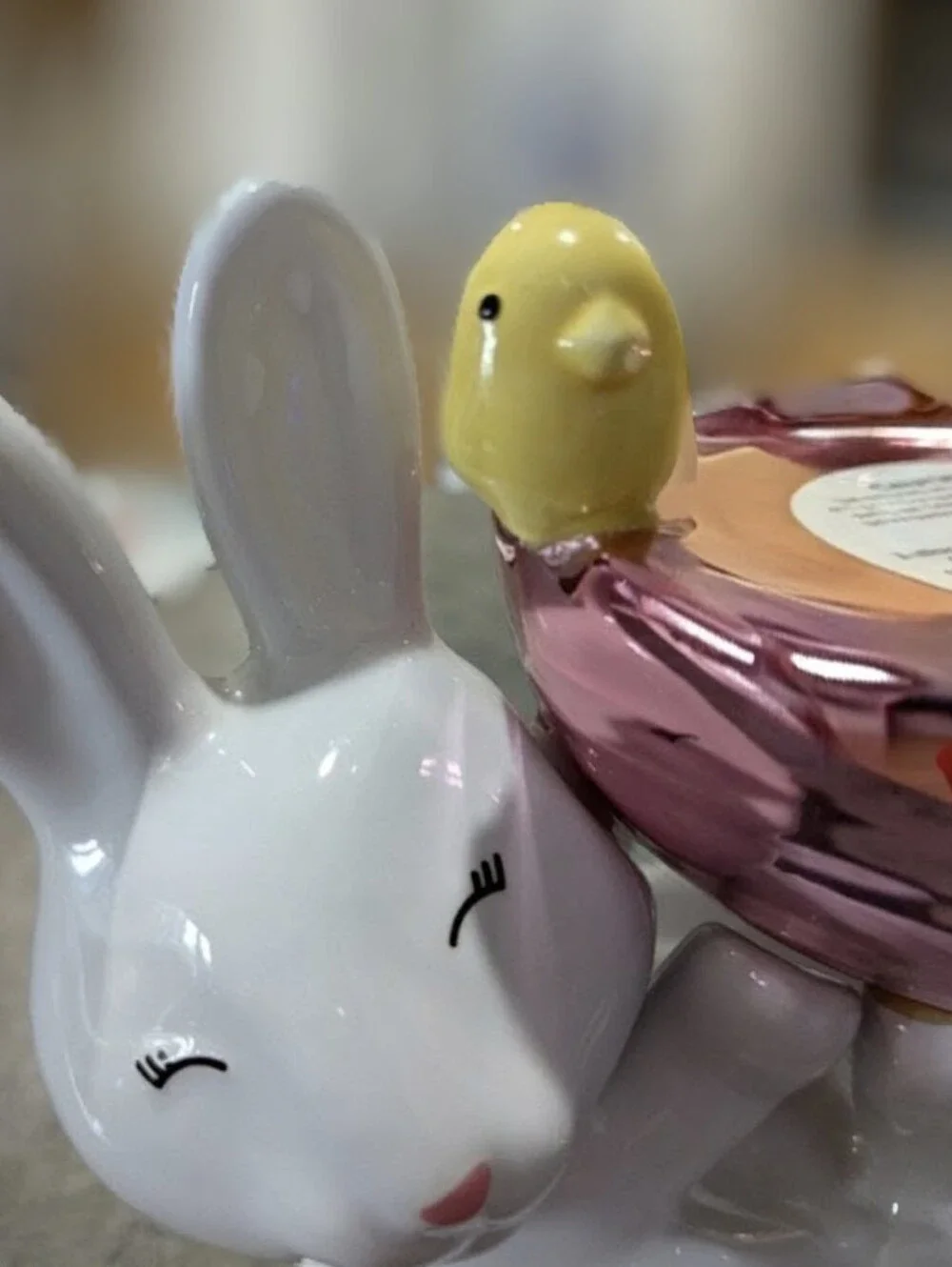 NEW Bath & Body Works Ceramic Easter Bunny & Chicks 3-Wick Candle Holder - Picture 2 of 8